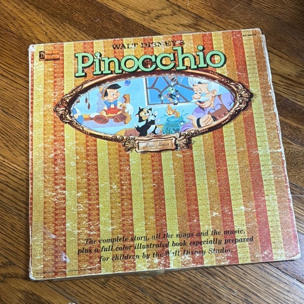 Disney Pinocchio Storybook Record. Vintage 1960s Disney